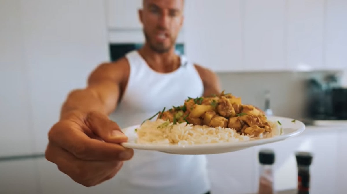 Mike Thurston’s 5 Tasty Recipes For Maintaining Lean Muscle