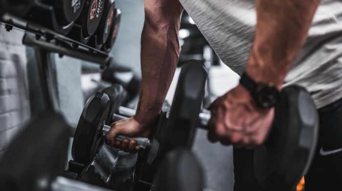 Strength Training Vs Bodybuilding: Which One Is Best For You?