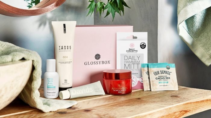 What Was In Our Pure Relaxation GLOSSYBOX