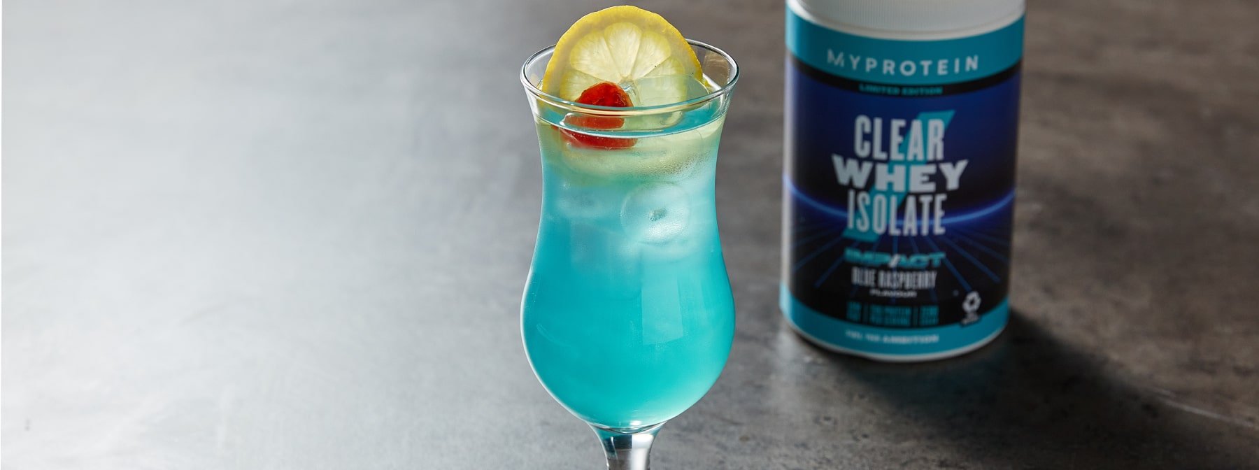 Kék málnás Clear Whey Isolate | Fedezd fel a nyár ízét 2 recept segítségével!