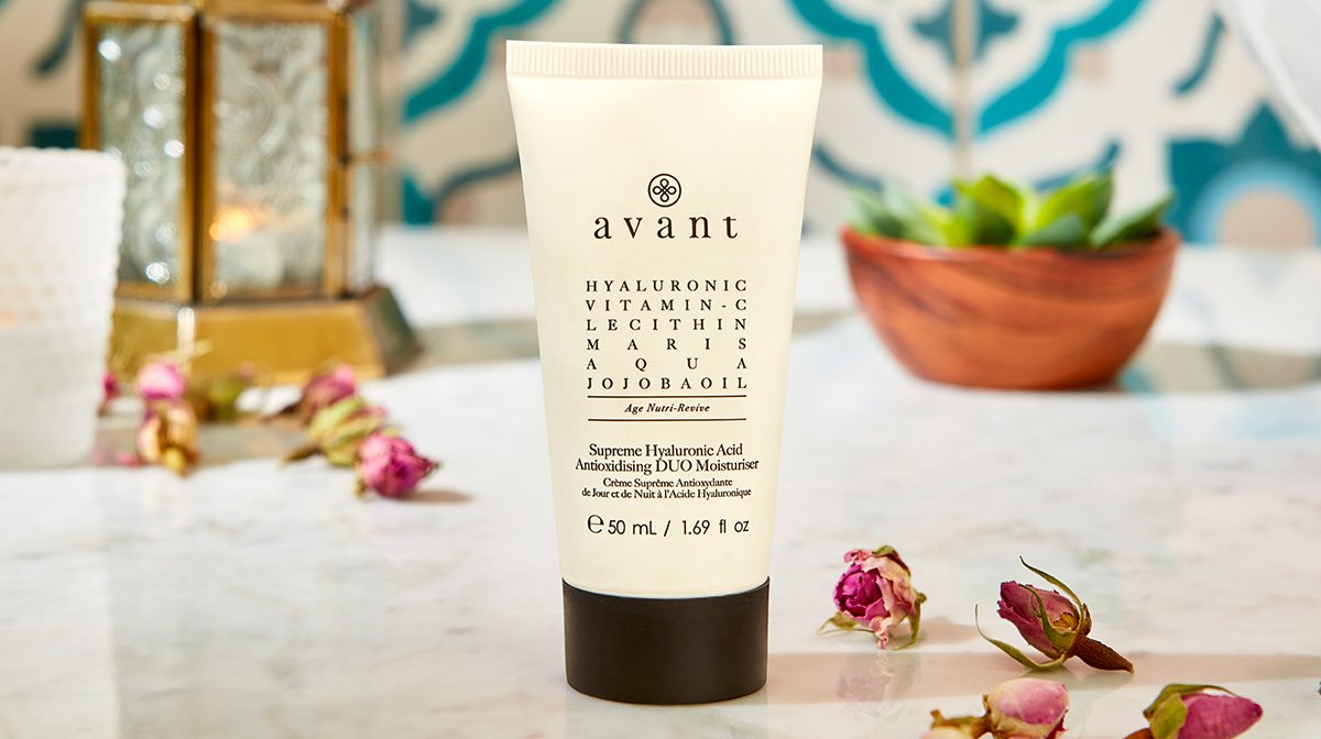 The Avant Moisturiser Restores Natural Radiance