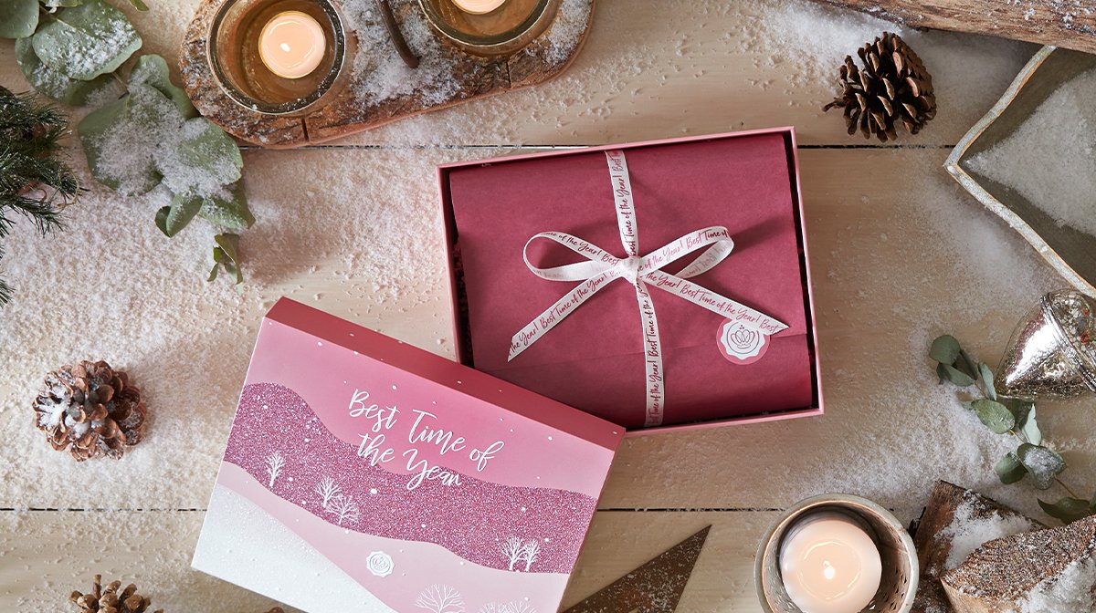 glossybox-december-2020-best-time-of-the-year-christmas