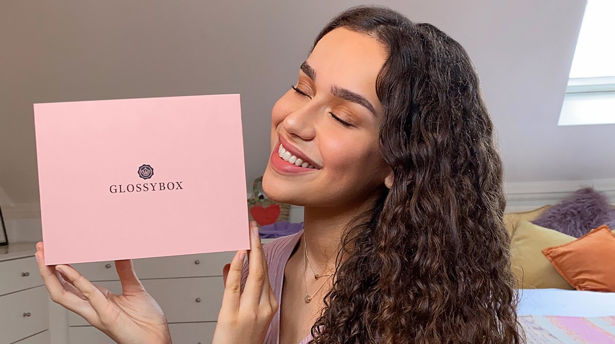 Pretty 2025 pleasures glossybox