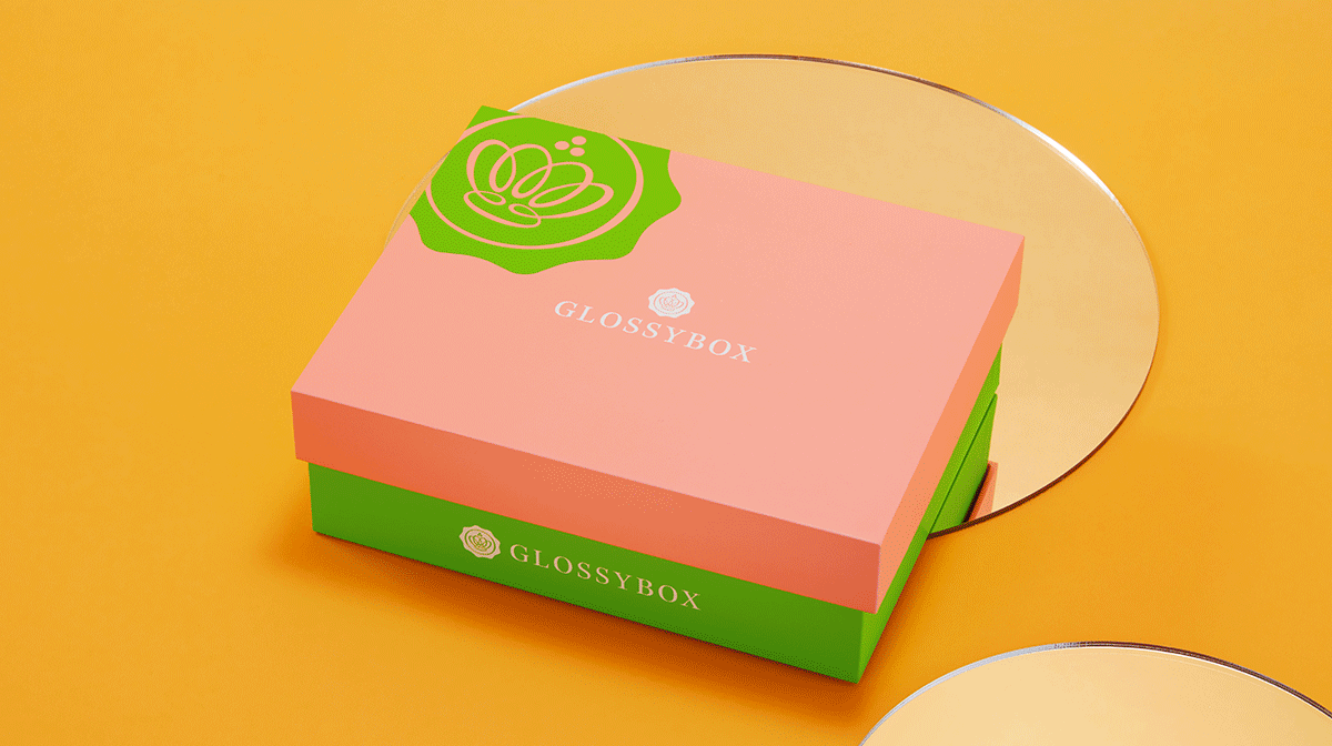 glossybox-generation-glossybox-teaser-young-box-teen-beauty-may-2021