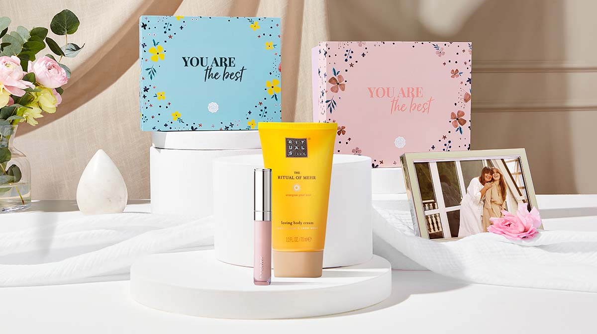 mothers-day-limited-edition-march-2022-glossybox 
