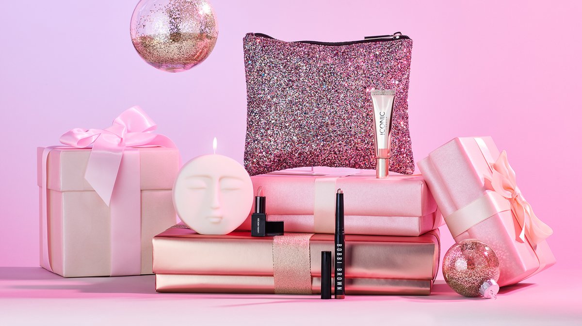 Get ready for the glossiest time of year with our GLOSSYBOX Christmas