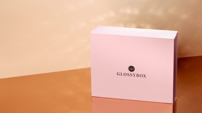 GLOSSYBOX november 2023: Unboxing Cheers to us