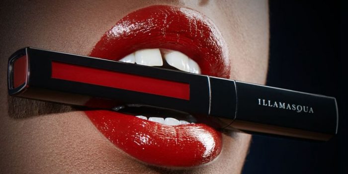 3 TIPS TO TAKE YOUR RED LIPSTICK TO THE NEXT LEVEL THIS CHRISTMAS