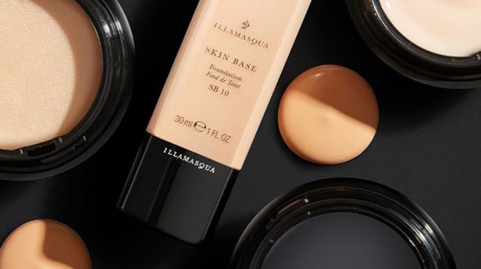 DID YOU KNOW YOUR MAKEUP KIT HAS AN EXPIRY DATE? GET THE DETAILS ON OUR BESTSELLERS 