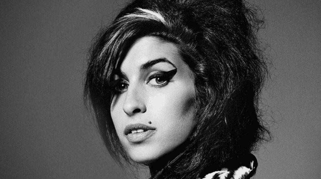 FRANKLY AMY: THE AMY WINEHOUSE COLLABORATION - Illamasqua