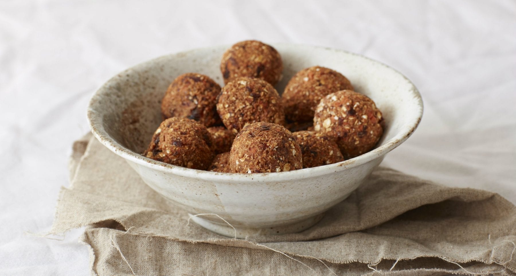 Birthday Cake Protein Balls ~ Easy No-Bake Recipe!