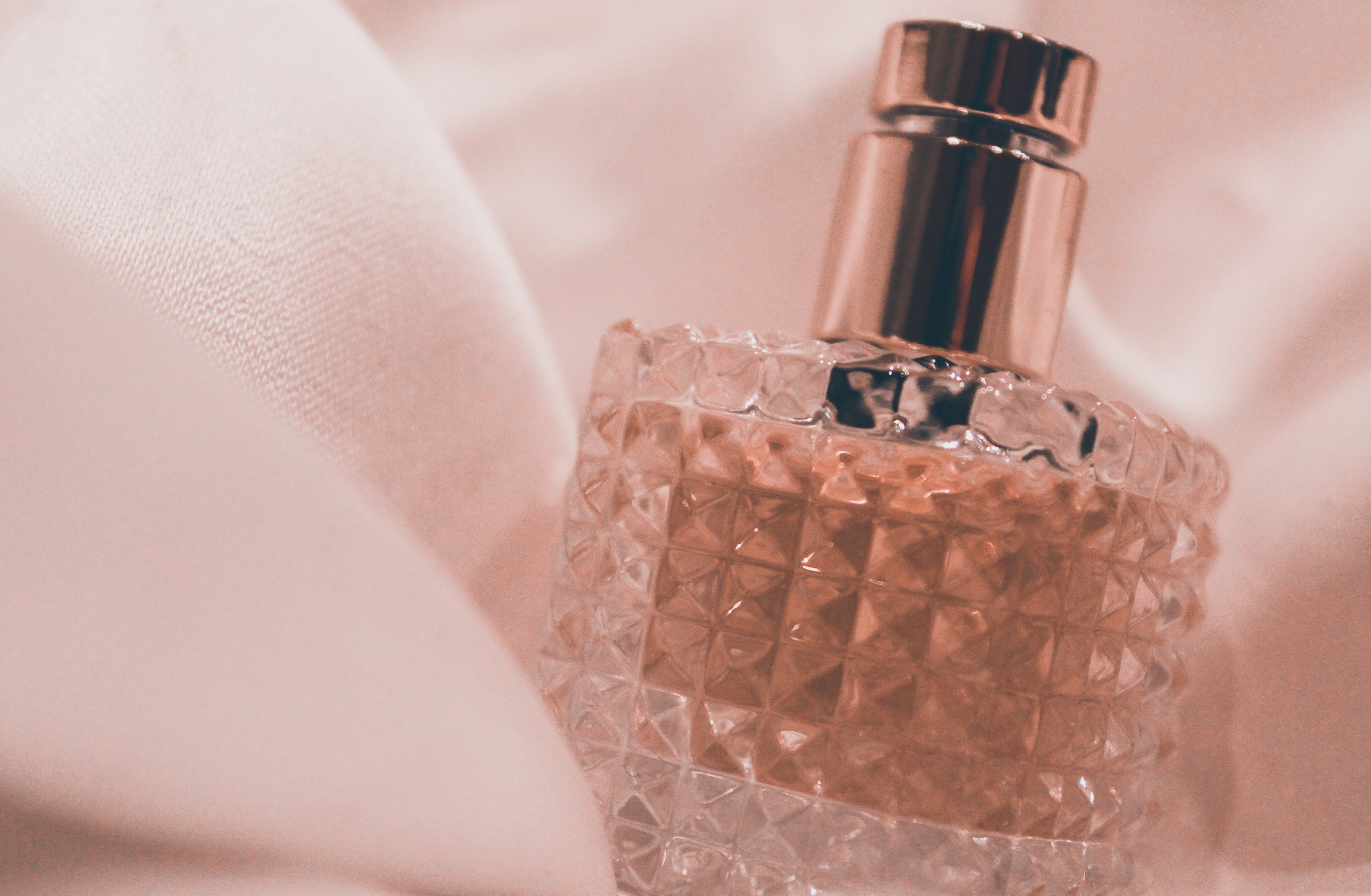 Как выбрать подходящий аромат? Основные семейства ароматов парфюмерии