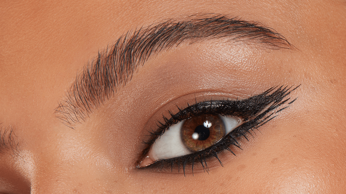 Make graphic liner simple with these expert MUA tips