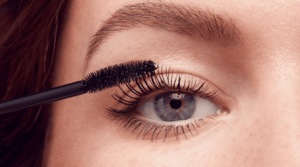 What is a Tubing Mascara and Does it Prevent Smudging? Eyeko