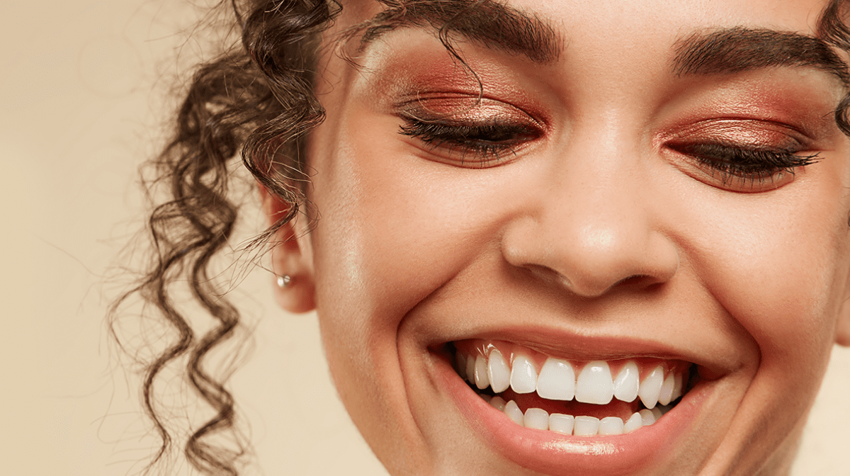 Model with bronzed eyeshadow