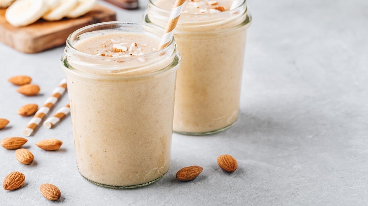 High-Protein Vegan Breakfast Smoothie (& 5 More Vegan Recipes To Fuel Your Muscles)