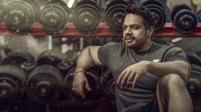 Not Enough Time To Work Out? This Father Balances Bodybuilding With Being A Pilot