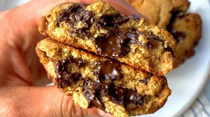 NYC Style Choc Chip Cookies