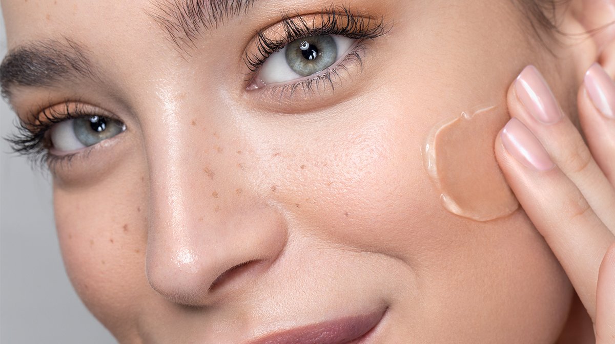 best light foundations for a natural finish -