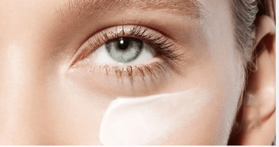 What Are Puffy Eyes? 3 Simple Ways To Reduce Swollen, Puffy Eyes