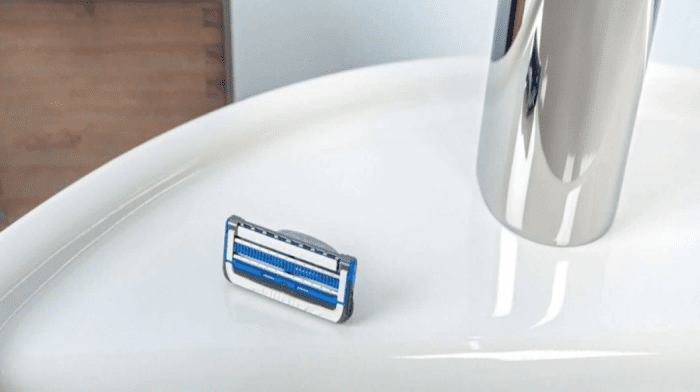 How to Care for Your Razor: Blade Cleaning and Storage Tips
