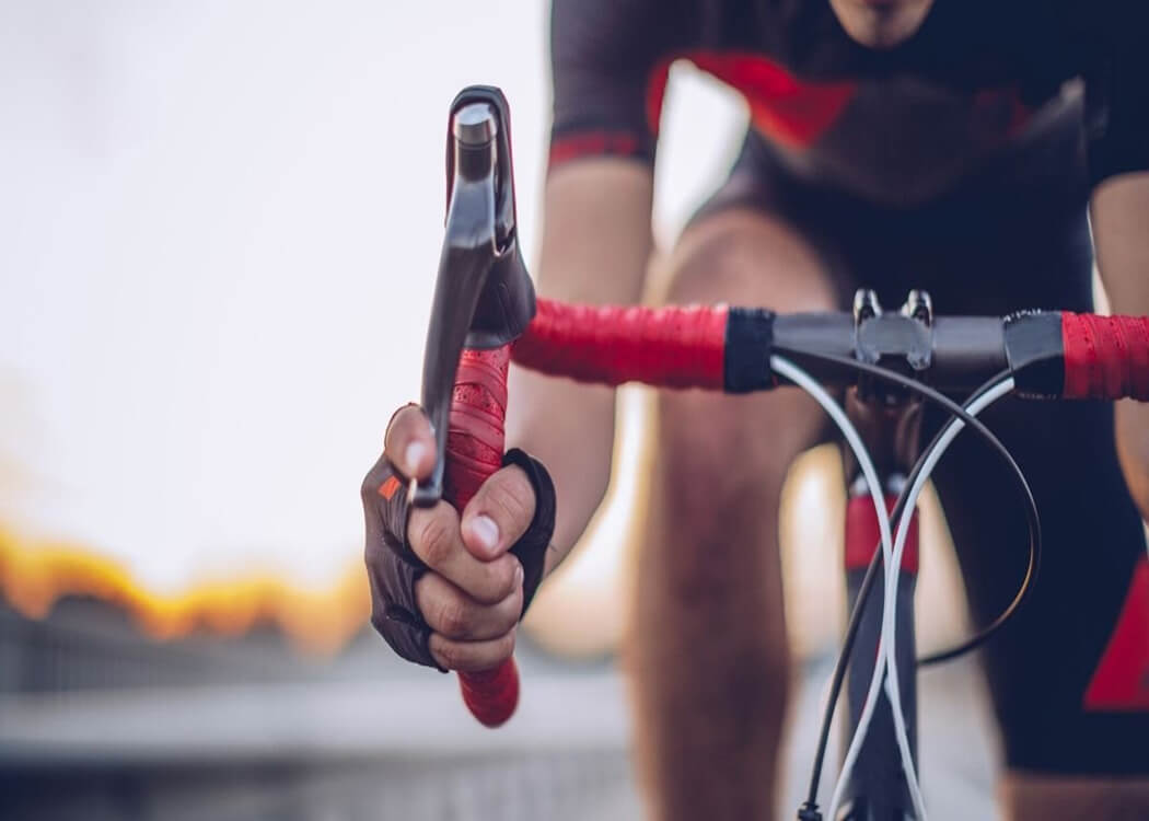 Radfahrer rasieren sich die Beinhaare für verbesserte Aerodynamik und damit Verletzungen schneller heilen | Gillette DE