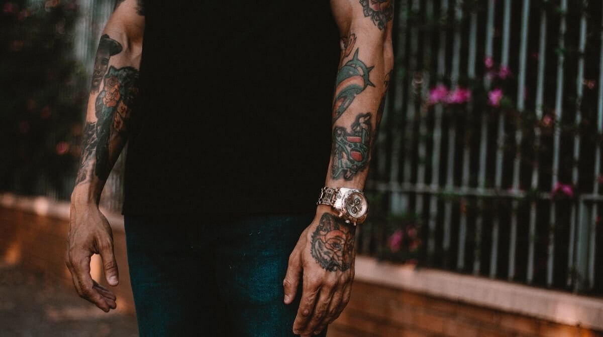 Tattoo armband unterarm mann SKIN STORIES