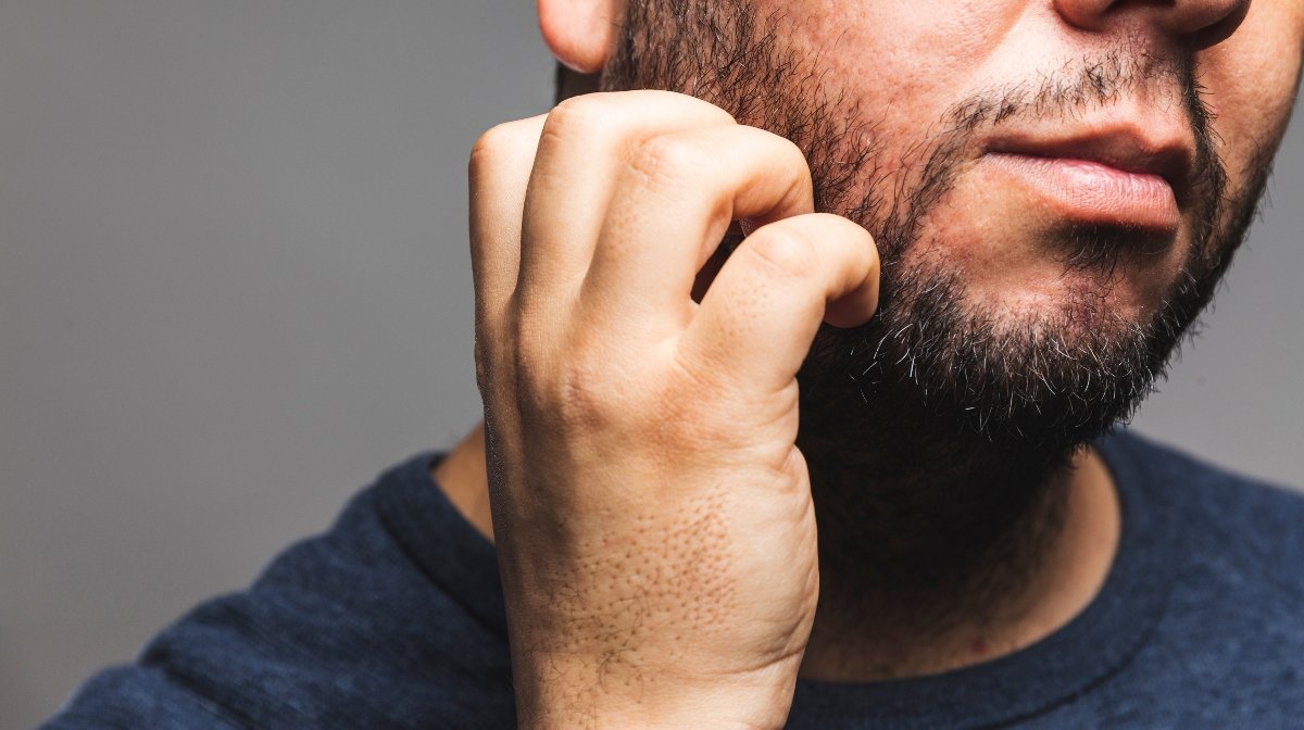 Benefits of jojoba oil for your skin and beard health | Gillette UK