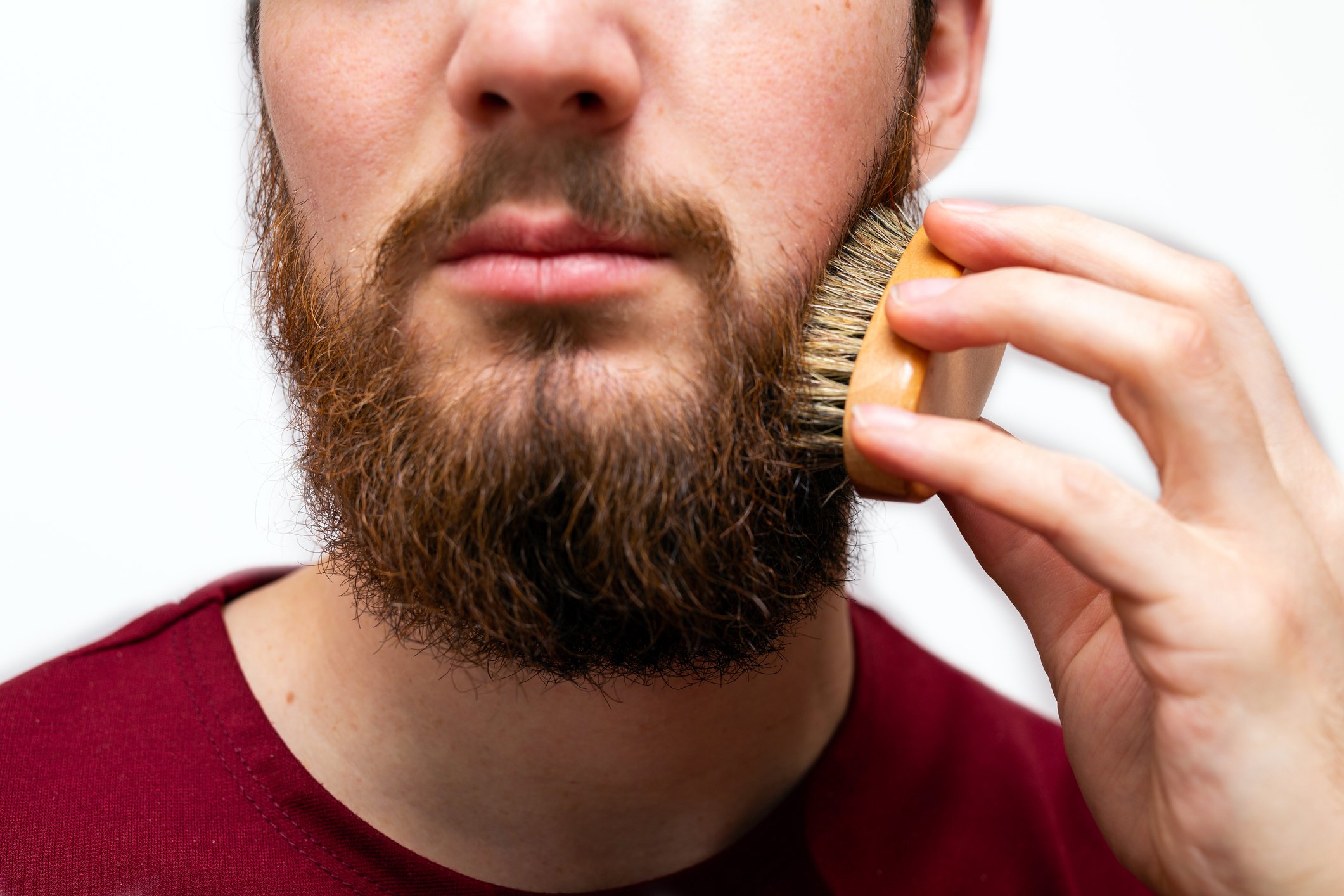 How to Grow a Long Beard That Never Gets Scraggly