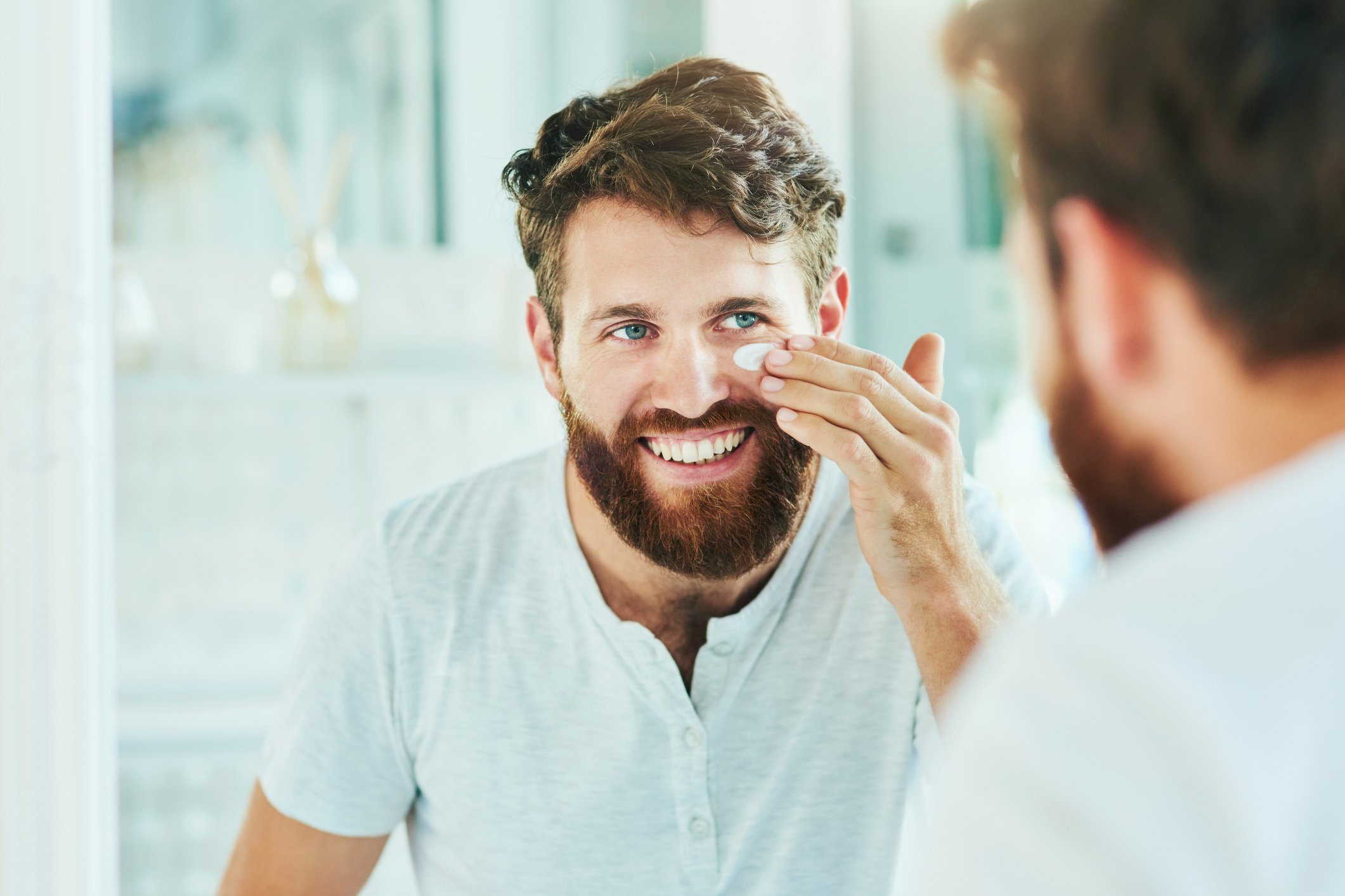 Dark ginger beard moisturising | Gillette UK