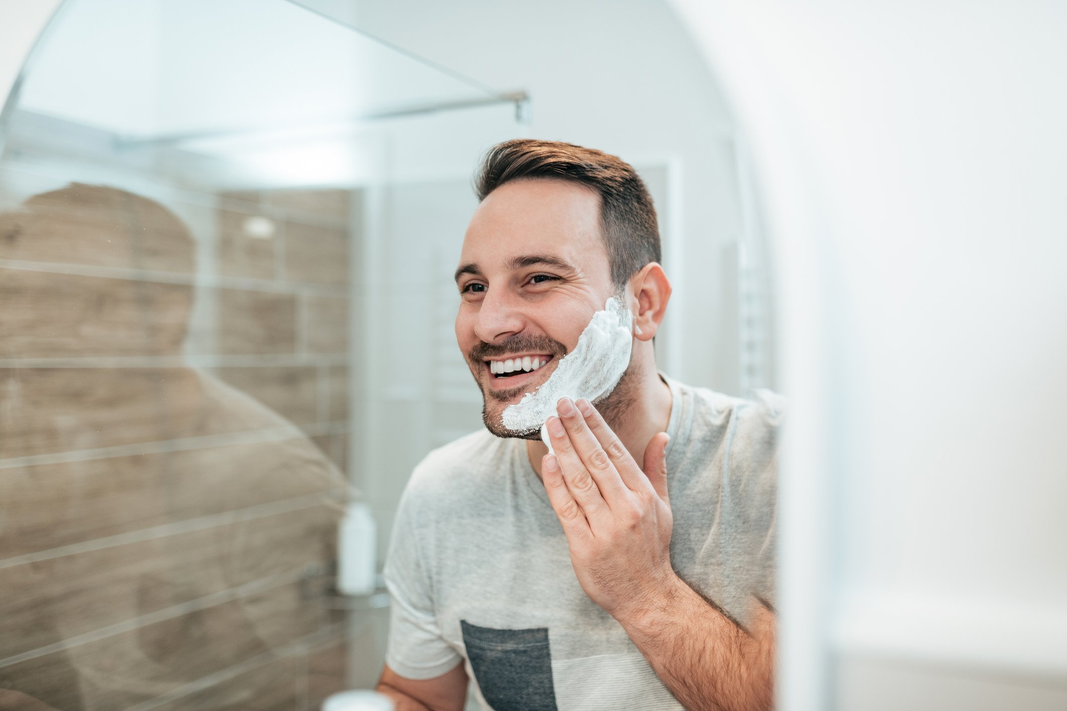 Ensuring a smooth and efficient shave by cleaning your electric razor | Gillette UK