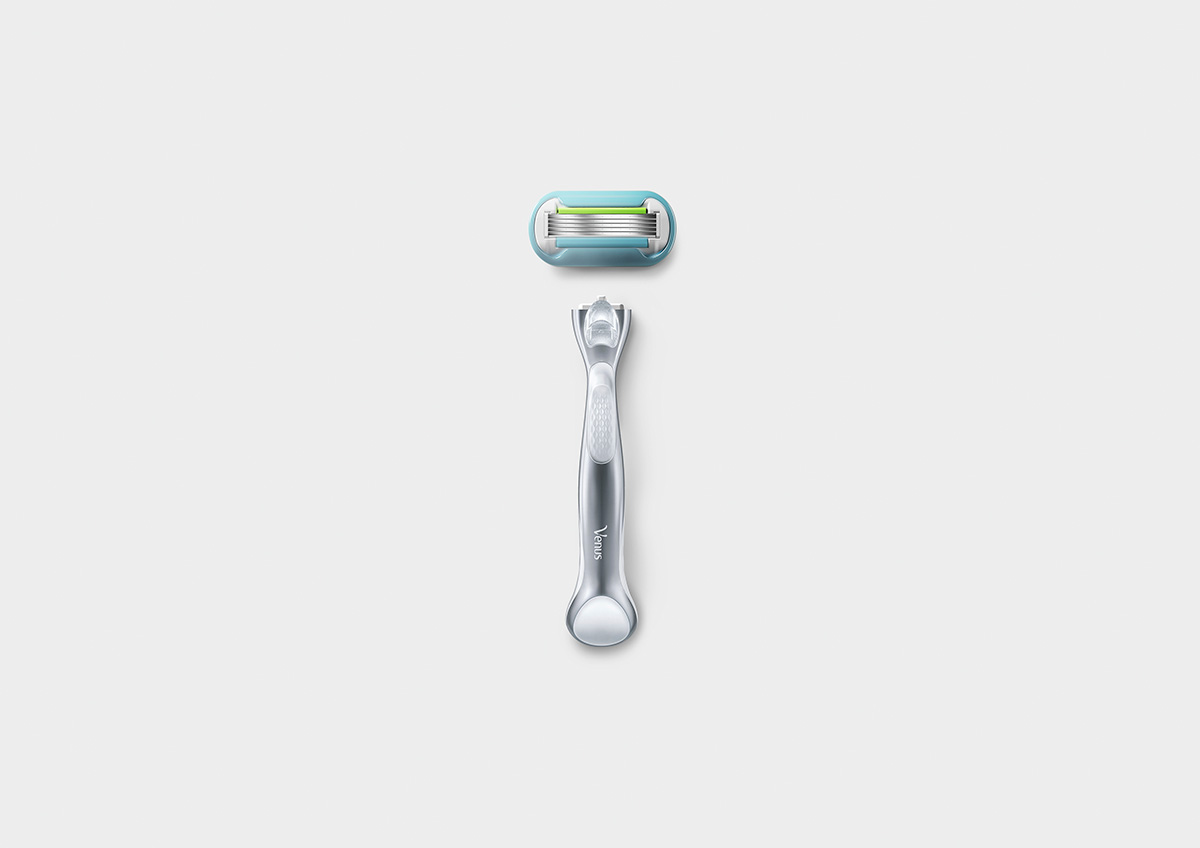 A Venus razor blade and handle against a white background | Venus UK