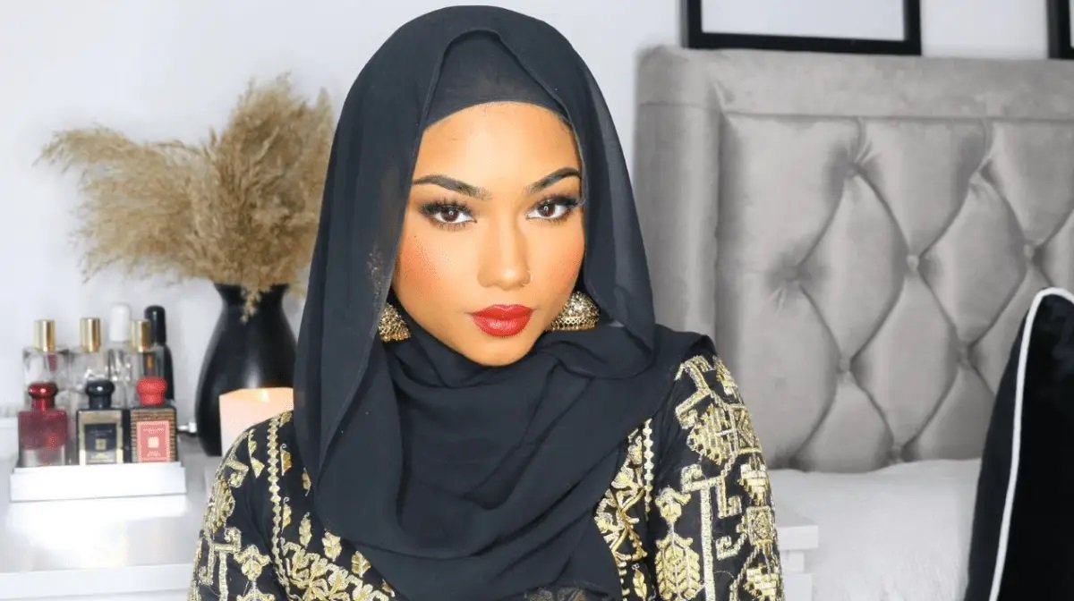 Eid makeup tutorial with Sabina Hannan - Lookfantastic