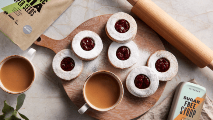 Homemade Jammie Dodgers Recipe | Myvegan