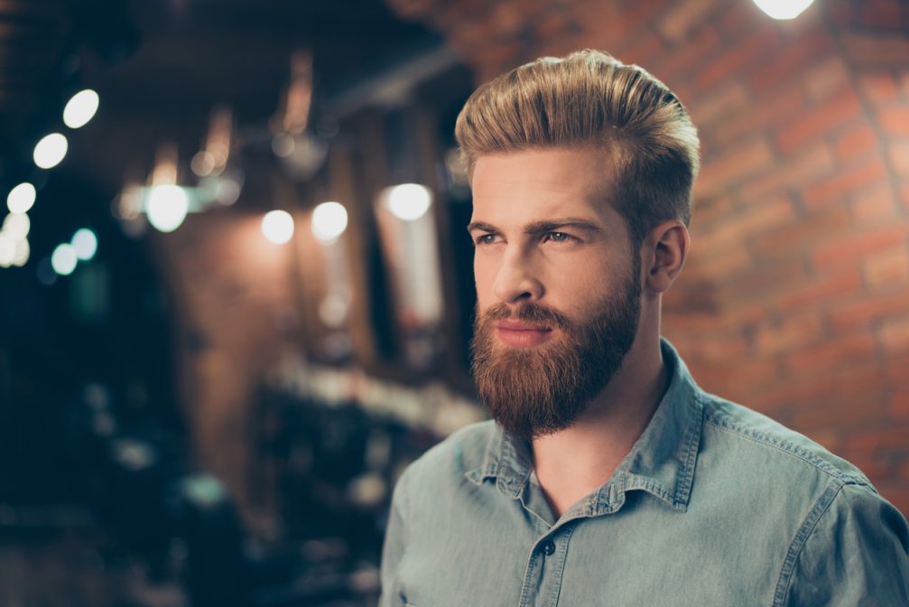 Auch ein glatter Bart gehört getrimmt | Gillette DE