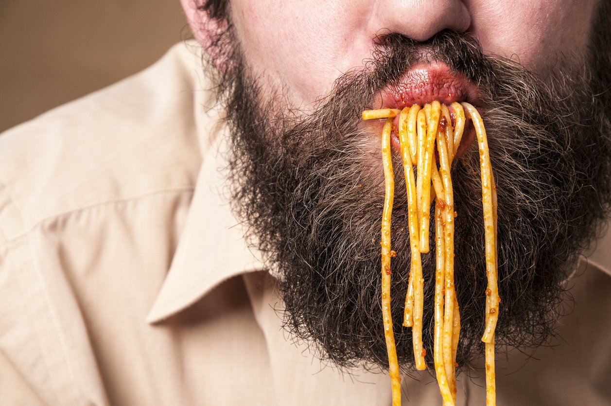 Spaghetti mit Tomatensoße – Eher Zombiefilm als Susie und Strolch für Bartträger | Gillette DE