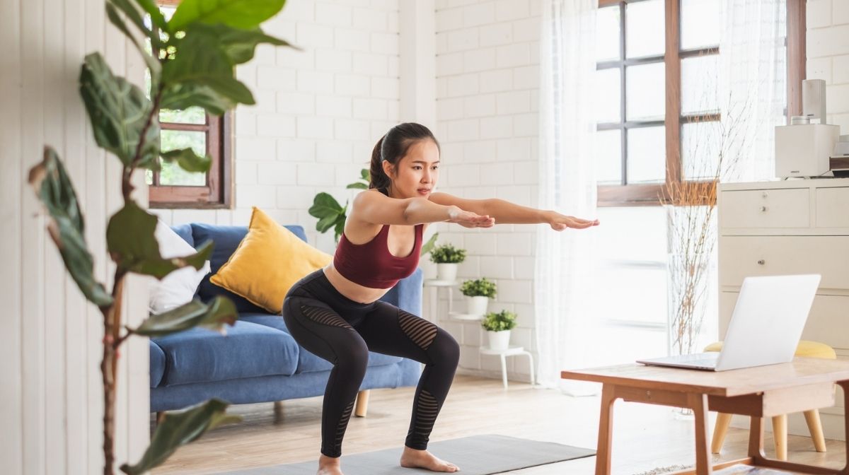 woman doing a home workout