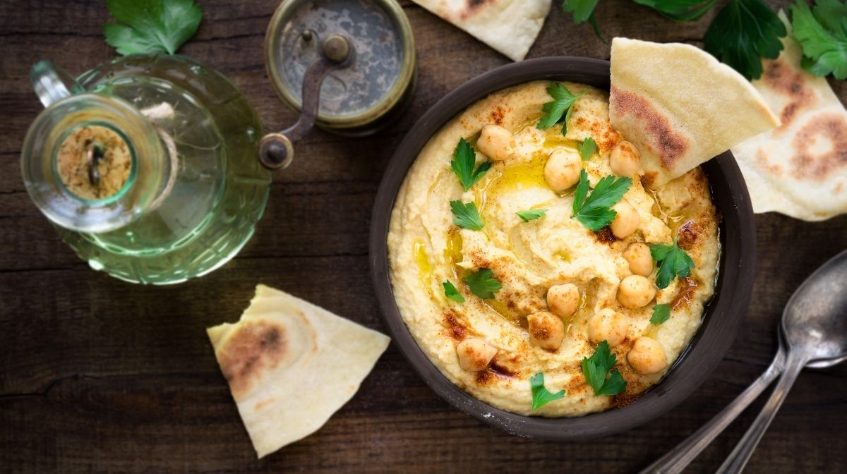 homemade hummus