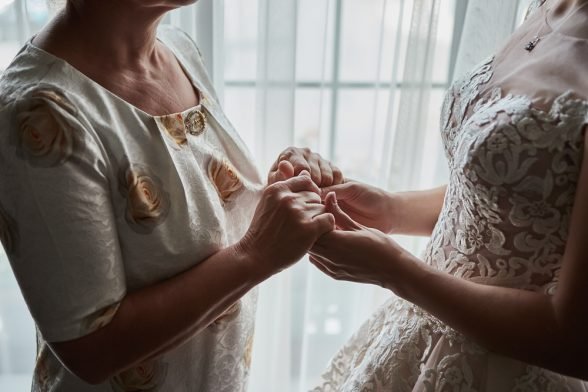 Your Guide to Mother of the Bride Makeup and Skincare