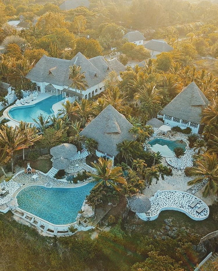 @travelandleisure