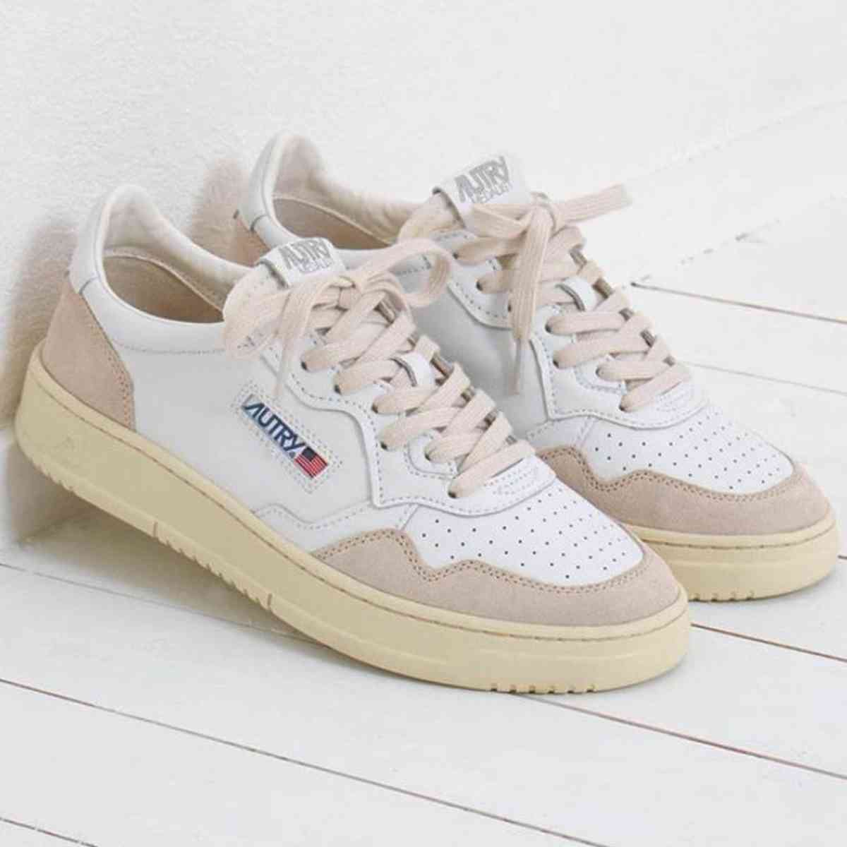 Low-Top Lace-Up Flag Trainers, White