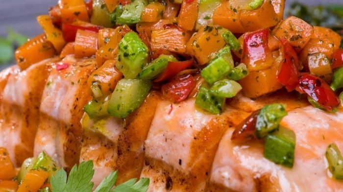 Low-Calorie Spiced Salmon & Raita Recipe