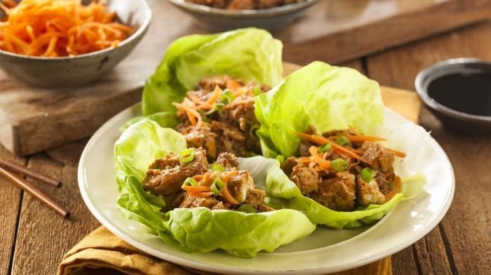 Low-Calorie Vietnamese Chicken Lettuce Cups Recipe