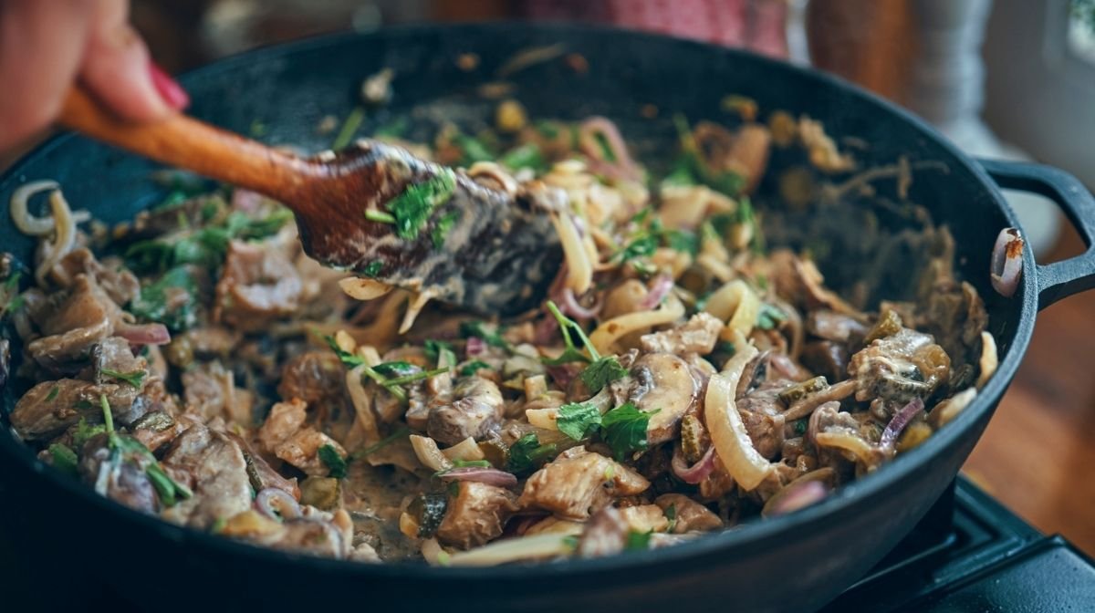 mushroom stroganoff