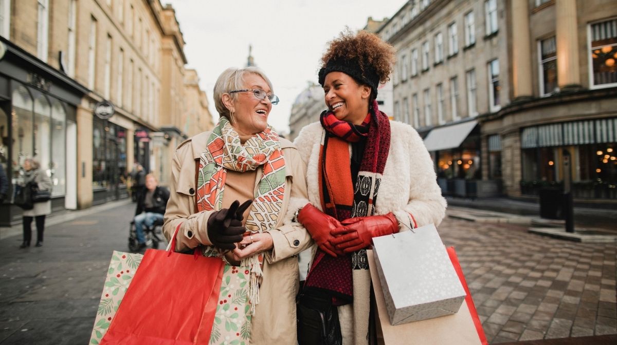 friends on a shopping trip