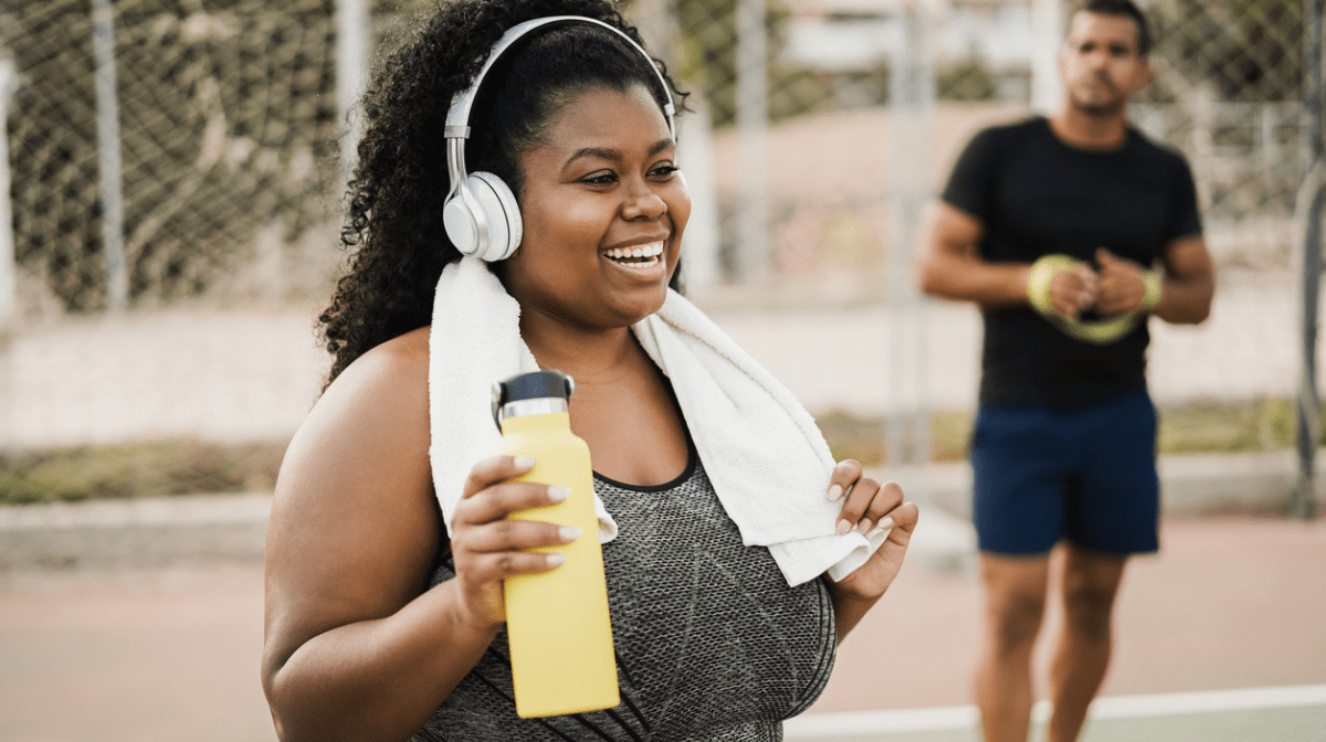 A woman on the workout. 