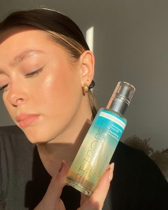 How To Self Tan Your Face St. Tropez