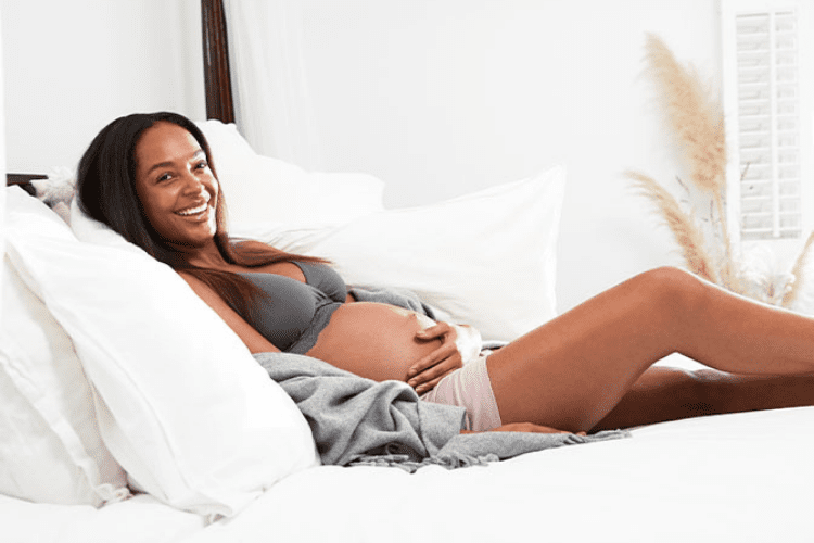 3 Pregnancy Sleeping Tips for a Better Night of Sleep – MamasteFit