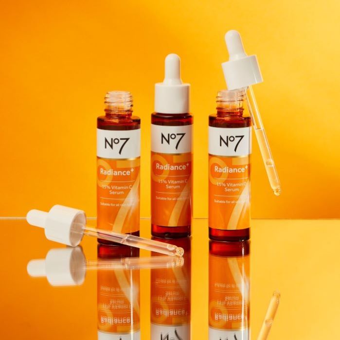 The No7 Youthful Essence Vitamin C serum