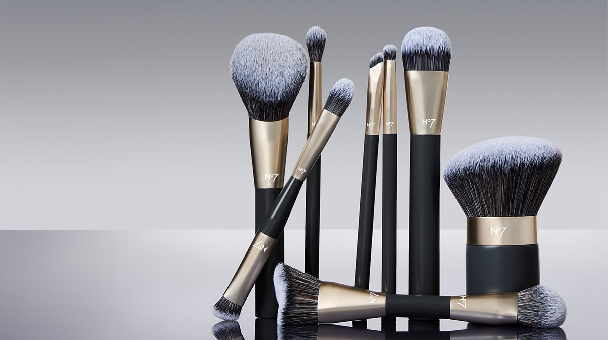 How to Properly Care for your Makeup Brushes